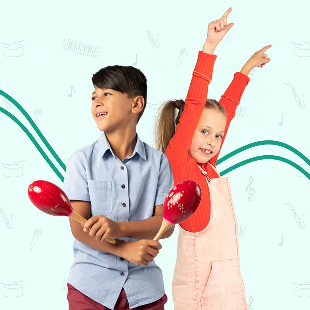 Jongen met sambaballen en meisje met vingers in de lucht met de bewegende leerlijn